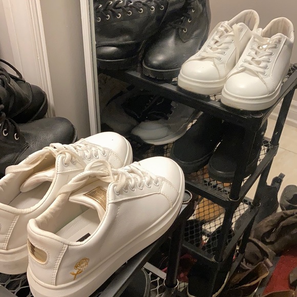 Gold Rose embroidered Sneakers - Picture 1 of 2